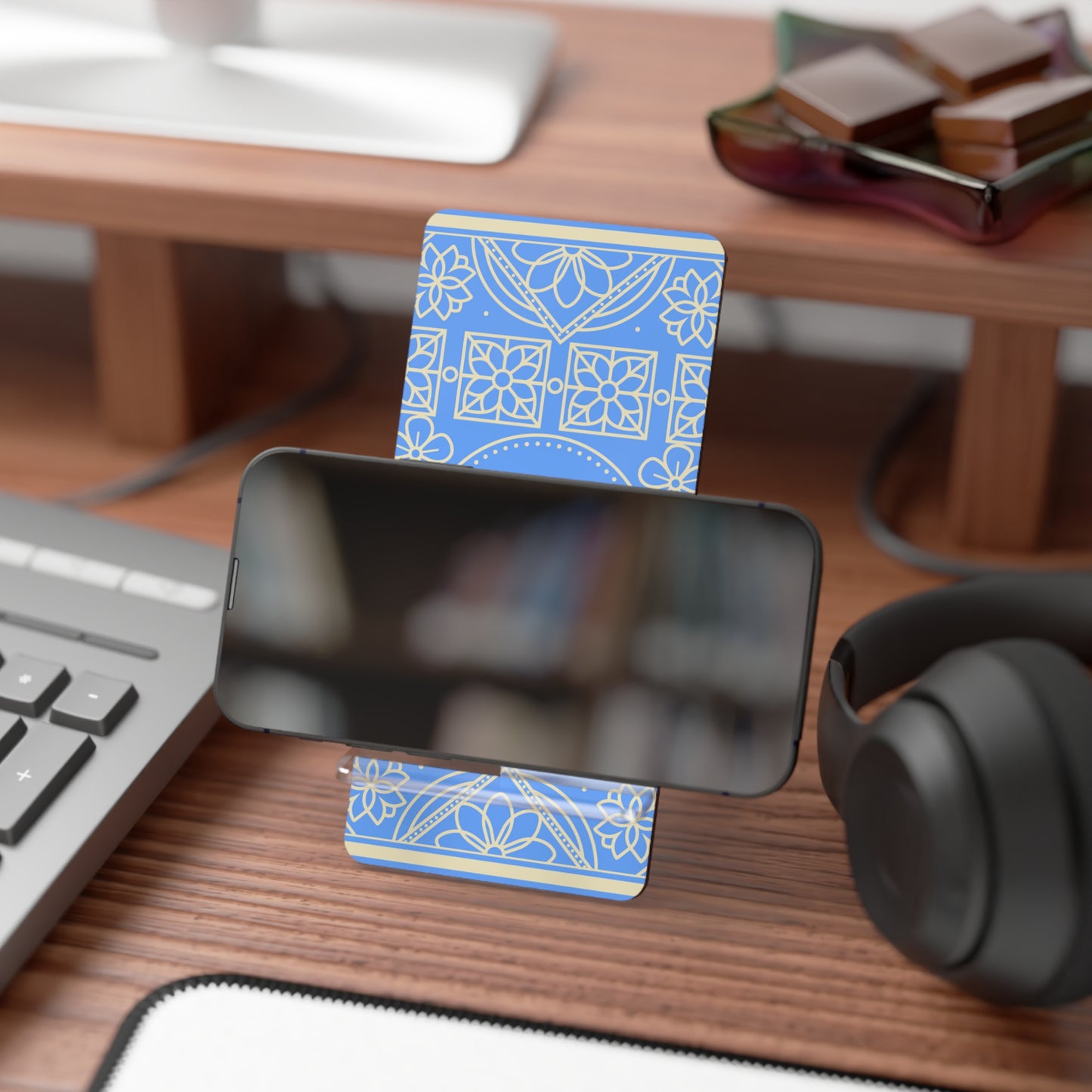 Monogram Phone Stand — Blue Heart Initial K Mobile Display Stand